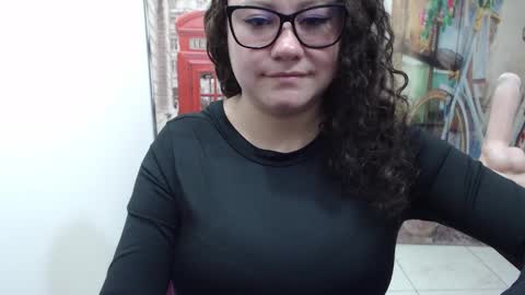 Vannesa online show from 5, 11, 2025