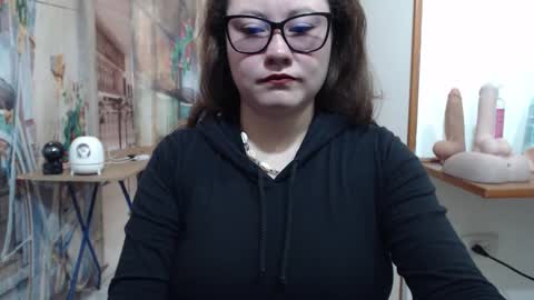 Snapshot of curly_greeneyed chatting on 12, 2, 2026 Vannesa online show from 12, 2, 2026