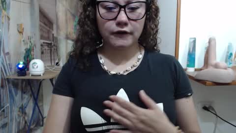 Snapshot of curly_greeneyed chatting on 24, 2, 2026 Vannesa online show from 24, 2, 2026