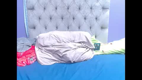 Snapshot of curveychubbyzoe chatting on 14, 12, 2025 curveychubbyzoe online show from 14, 12, 2025