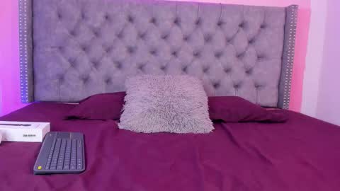 curvy_bigass18 online show from 10, 2, 2026