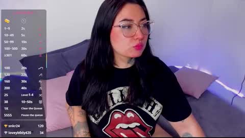 Snapshot of curvybaddie chatting on 8, 1, 2026 A online show from 8, 1, 2026