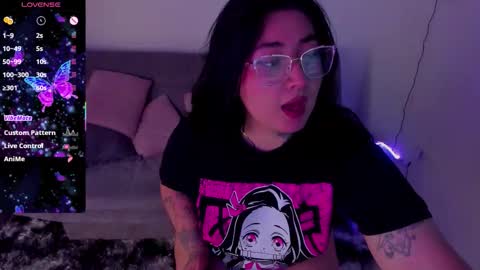 Snapshot of curvybaddie chatting on 24, 3, 2026 A online show from 24, 3, 2026