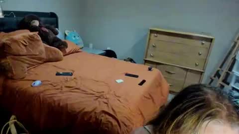 Hazel online show from 7, 10, 2025