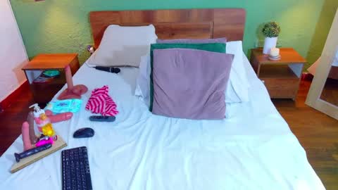 Danna online show from 9, 4, 2026