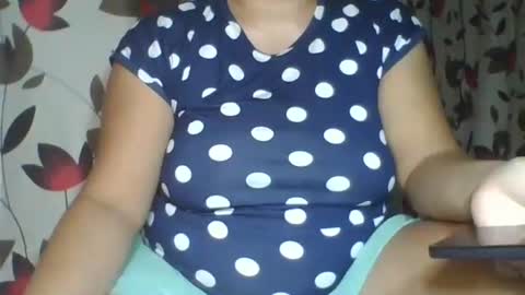 Snapshot of curvyladyxx289 chatting on 24, 10, 2025 curvyladyxx289 online show from 24, 10, 2025