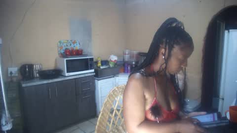 Snapshot of curvypear76x chatting on 22, 10, 2025 curvypear76x online show from 22, 10, 2025