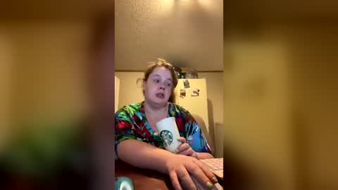 Snapshot of curvyplayday chatting on 15, 7, 2026 dahlia -kim online show from 15, 7, 2026