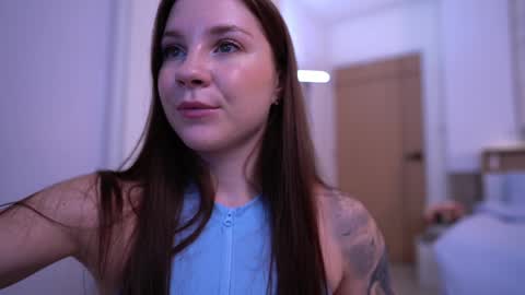 Foxy online show from 1, 10, 2025