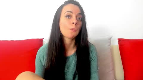 cute_angel95 online show from 4, 12, 2025