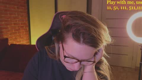 Everyday stream in the same time online show from 14, 12, 2024