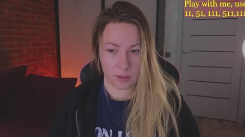 Everyday stream in the same time online show from 25, 12, 2024