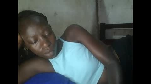 cute_doria online show from 12, 11, 2025