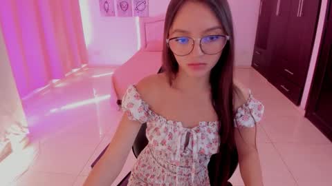 Snapshot of cute_fox_1 chatting on 17, 1, 2026 Bella Fox online show from 17, 1, 2026