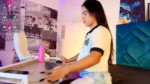 Snapshot of cute_horny12 chatting on 31, 7, 2026 Cute horny1 online show from 31, 7, 2026