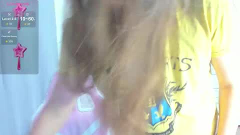 Snapshot of cute_kate0 chatting on 20, 9, 2025 cute_kate0 online show from 20, 9, 2025