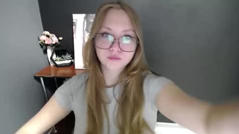 Veronica online show from 8, 10, 2025