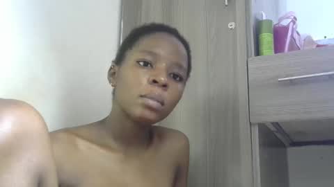 Snapshot of cute_sexy3 chatting on 16, 2, 2025 SHARON online show from 16, 2, 2025