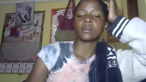 Snapshot of cute_sexy3 chatting on 4, 11, 2025 SHARON online show from 4, 11, 2025