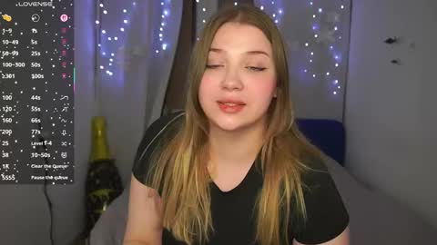 Snapshot of cute_sharloti chatting on 4, 3, 2026 Sasha online show from 4, 3, 2026