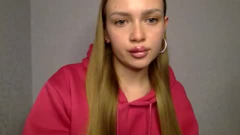 cute_shy06 online show from 3, 12, 2025