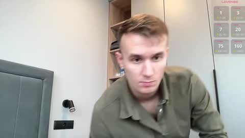 cute_skywalker online show from 25, 10, 2025