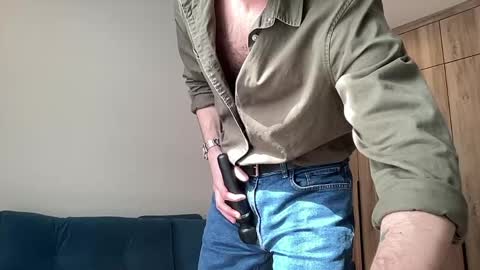 cute_skywalker online show from 16, 4, 2026