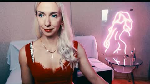 cute_smile_shy online show from 14, 9, 2025