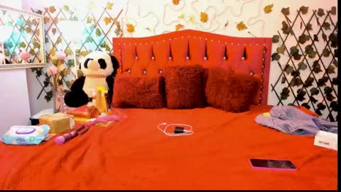 Snapshot of cute_zoe1 chatting on 18, 9, 2025 cute_zoe1 online show from 18, 9, 2025
