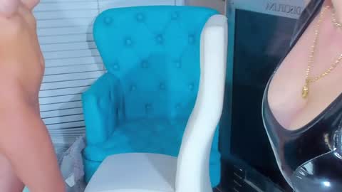 WANNA SEE MORE OF TWINS              online show from 5, 2, 2025