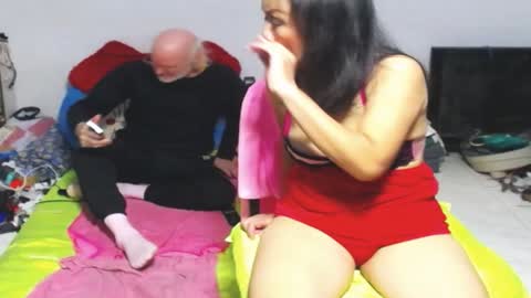 Snapshot of cuteandsexyone chatting on 18, 1, 2025 CuteAndSexyOne Na and Brian online show from 18, 1, 2025
