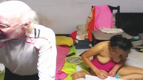 Snapshot of cuteandsexyone chatting on 26, 1, 2025 CuteAndSexyOne Na and Brian online show from 26, 1, 2025