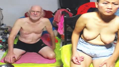 Snapshot of cuteandsexyone chatting on 6, 2, 2025 CuteAndSexyOne Na and Brian online show from 6, 2, 2025