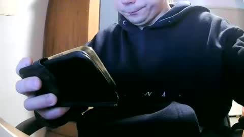 Cuteboy090 online show from 1, 2, 2025