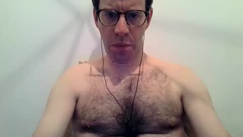 Snapshot of cuteboybi40 chatting on 3, 12, 2025 cuteboybi40 online show from 3, 12, 2025