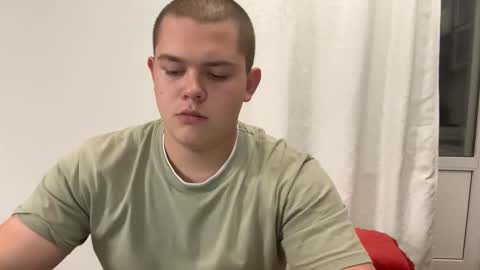 Snapshot of cutebutnaughty_ chatting on 13, 10, 2025 Alex online show from 13, 10, 2025