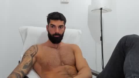 Snapshot of cuteeboy chatting on 25, 10, 2025 cuteeboy online show from 25, 10, 2025