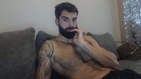 Snapshot of cuteeboy chatting on 8, 11, 2025 cuteeboy online show from 8, 11, 2025