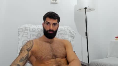 Snapshot of cuteeboy chatting on 9, 11, 2025 cuteeboy online show from 9, 11, 2025