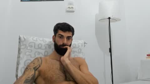 Snapshot of cuteeboy chatting on 13, 11, 2025 cuteeboy online show from 13, 11, 2025