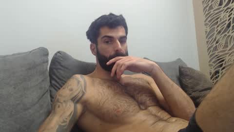 Snapshot of cuteeboy chatting on 15, 11, 2025 cuteeboy online show from 15, 11, 2025