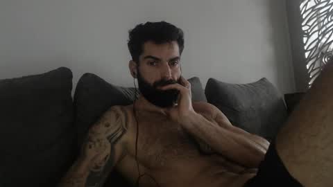 Snapshot of cuteeboy chatting on 16, 11, 2025 cuteeboy online show from 16, 11, 2025