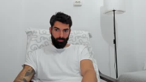 Snapshot of cuteeboy chatting on 20, 11, 2025 cuteeboy online show from 20, 11, 2025