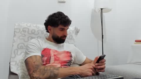 Snapshot of cuteeboy chatting on 28, 2, 2026 cuteeboy online show from 28, 2, 2026