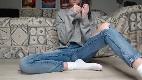 Snapshot of cuteemouse chatting on 11, 12, 2024 Anna online show from 11, 12, 2024