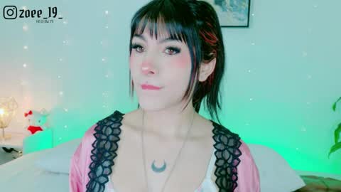 Snapshot of cuteezoe chatting on 26, 4, 2026 Zoe online show from 26, 4, 2026