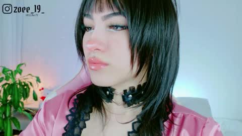 Snapshot of cuteezoe chatting on 2, 5, 2026 Zoe online show from 2, 5, 2026