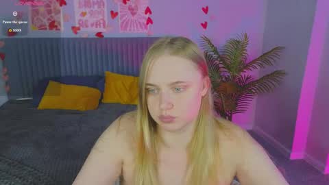 Snapshot of cutefever chatting on 8, 6, 2026 Amyy online show from 8, 6, 2026
