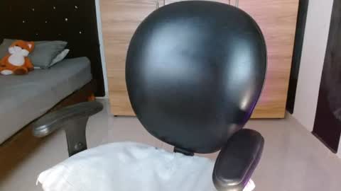 Snapshot of cuteisabella_a chatting on 25, 6, 2026 isabella online show from 25, 6, 2026