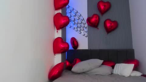 Lia  please dont forget to thumbs up me online show from 15, 2, 2026